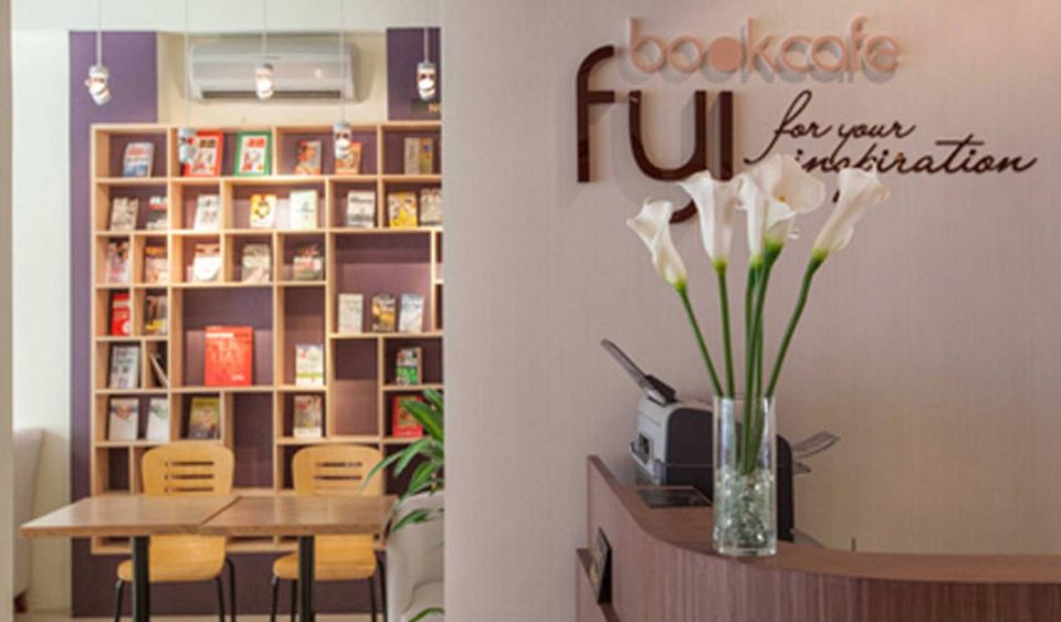FYI Book café